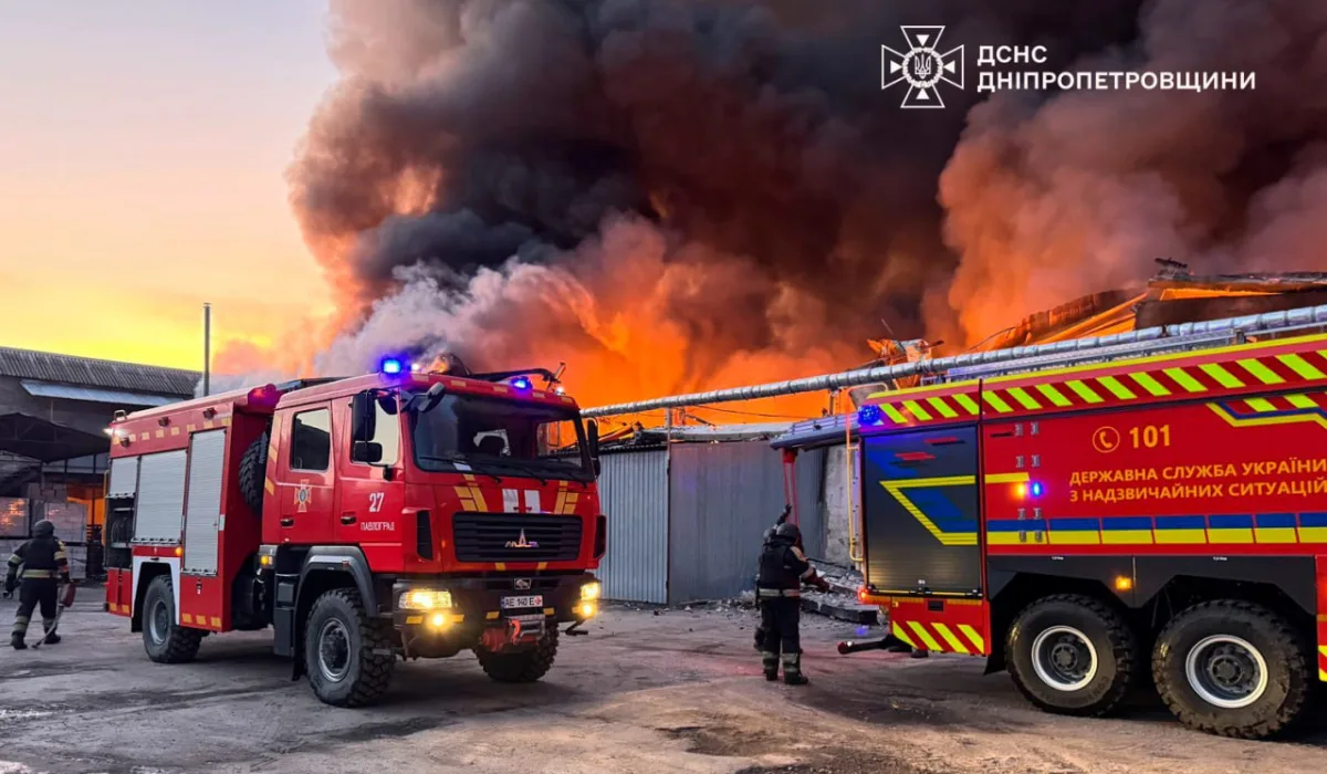 033133474777775758765352