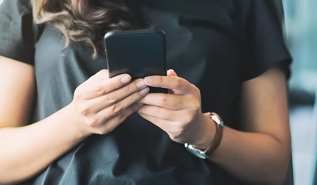 7968576776454011007010080064653