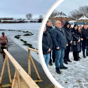 89708281011877788888911