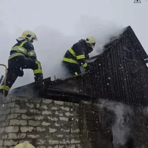 89708281810811877777378887978882627955689911